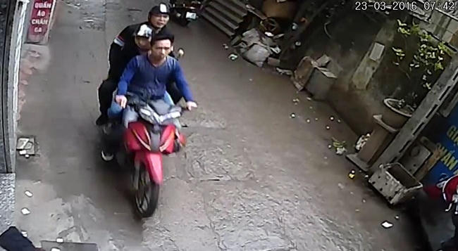 Cả ba đối tượng này đều trùng với những mô tả của nhà báo Đỗ Doãn Hoàng tại cơ quan điều tra (Ảnh cắt từ video).