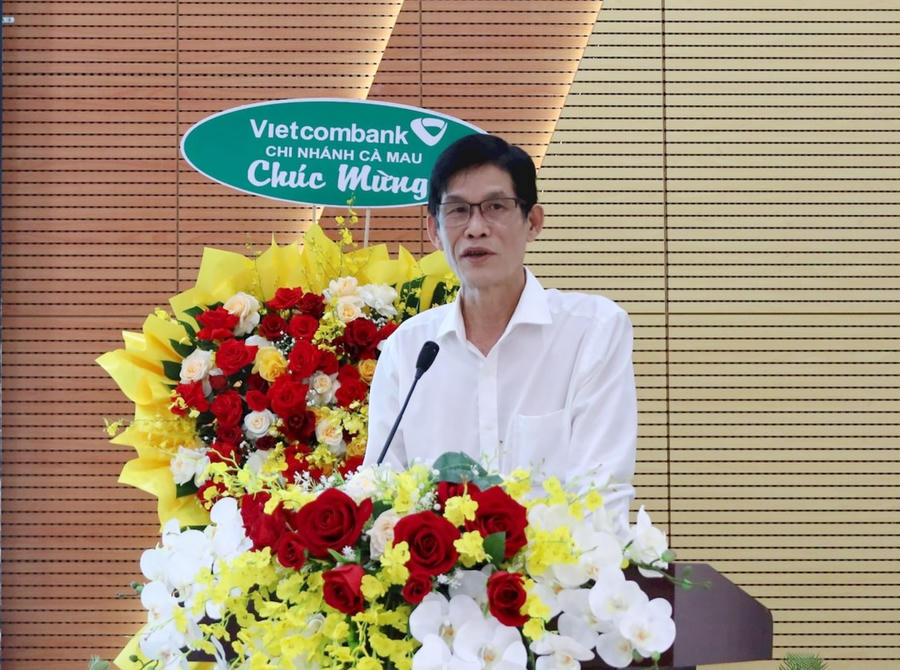 Ông Phạm Quốc Sử – Phó Giám đốc Sở Tư pháp tỉnh Cà Mau, phát biểu tại Hội nghị “Nâng cao hiệu quả giải quyết án kinh doanh thương mại” (Ảnh: Trần An).