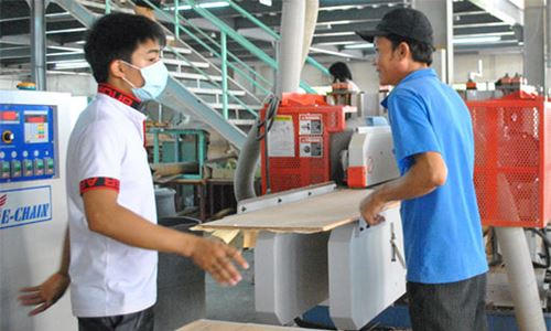 16 năm qua, số lượng QBLTD được thành lập chỉ dừng lại ở con số rất khiêm tốn là 27; bảo lãnh được hơn 4.161 tỷ đồng trên tổng số 1,3 triệu tỷ đồng dư nợ cho vay DNNVV, tương đương 3,2%; phải trả nợ thay cho DN 8,6%. Nguồn: Internet