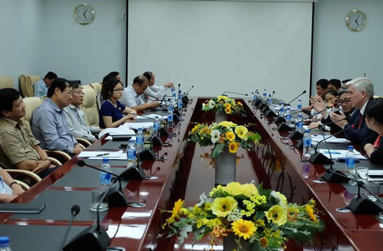 Buổi làm việc giữa lãnh đạo TP Đà Nẵng và ngân hàng ADB. Ảnh: danang.gov.vn.