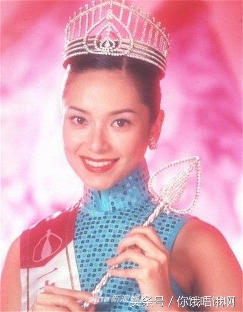 Năm 1999, Quách Thiện Ni đăng quang Hoa hậu Hong Kong (Trung Quốc).  