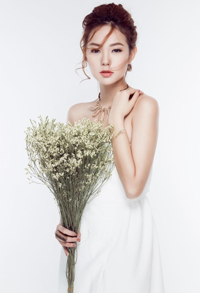 1418205372-1-minh-hang-2-142511627