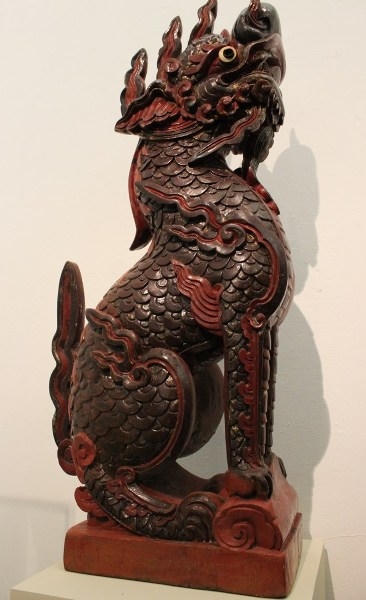 Con nghê tuy là con vật truyền thuyết được hư cáu từ loài chó nhưng rất gắn bó với người Việt.