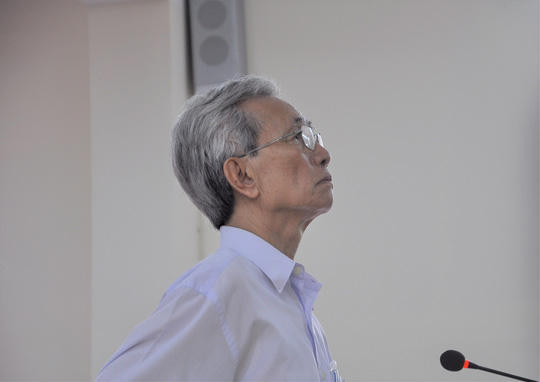 Bị cáo Nguyễn Khắc Thủy. (Ảnh: báo Người lao động)