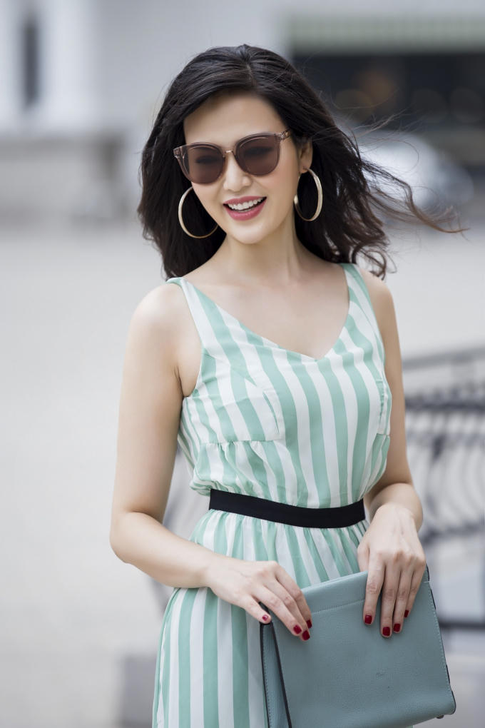 Dáng hình thon gọn giúp Thu Thủy biến hóa nhiều phong cách.