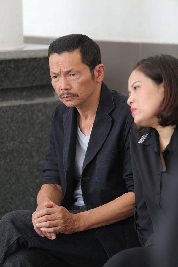 Nghệ sĩ Trung Anh v&agrave; nghệ sĩ Hồ Li&ecirc;n. Ảnh: vietnamnet.