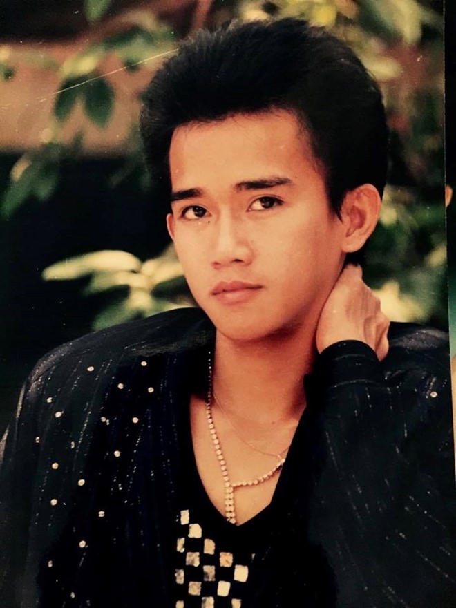 Nhắc đến Minh Thuận, khán giả của Làn sóng xanh những năm 2000 đều có thể điểm lại tường tận những bài hát "làm mưa, làm gió" thị trường nhạc Việt thời ấy của anh như: Con gái bây giờ, Giận hờn, Làm sao nói tiếng yêu, Lời nói dối ngọt ngào, Tình phiêu lãng, Uyên ương Hồ Điệp, Tình phai, Ngây thơ, Nỗi đau ngọt ngào... Trong đó, một số ca khúc Minh Thuận song ca cùng Phương Thanh như Tấm lòng em trong sáng, Còn mãi mùa đông, Tình dẫu muộn màng... hay với Cẩm Ly qua một số MV như Còn tôi với tôi, Trú mưa, Khi tình yêu đến, Lan và Điệp... khiến nhiều thế hệ yêu nhạc không thể nào quên.