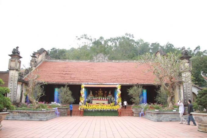 Khuôn viên Chùa Hồng Phúc.