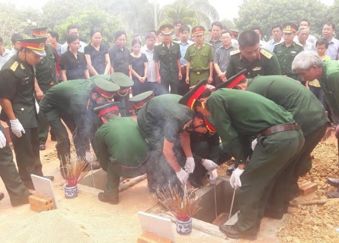 Sơn La: Đưa h&agrave;i cốt hai liệt sỹ trở về với đất mẹ