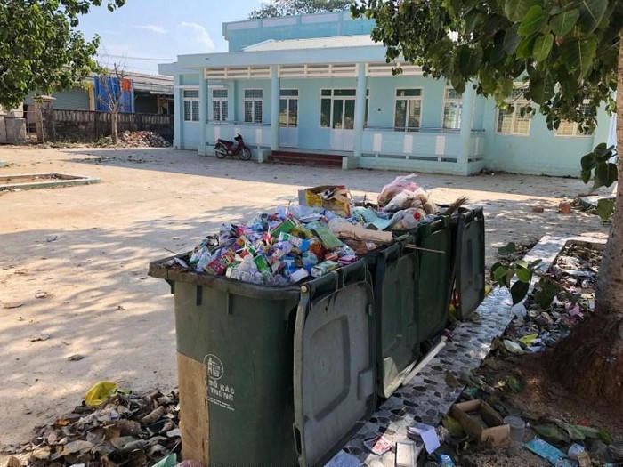 Điểm trường Mầm non xã An Hải bị biến thành nơi tập kết rác.