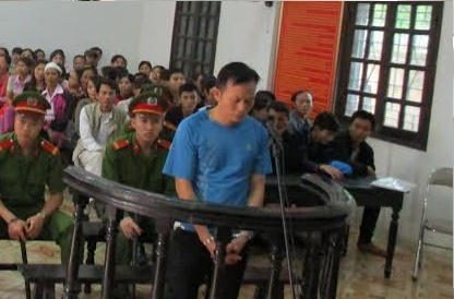 Bị cáo tại tòa.