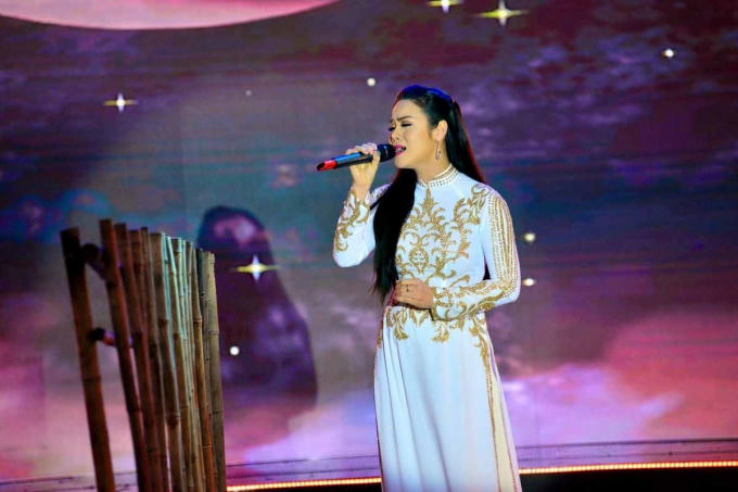 Nhật Kim Anh làm khán giả