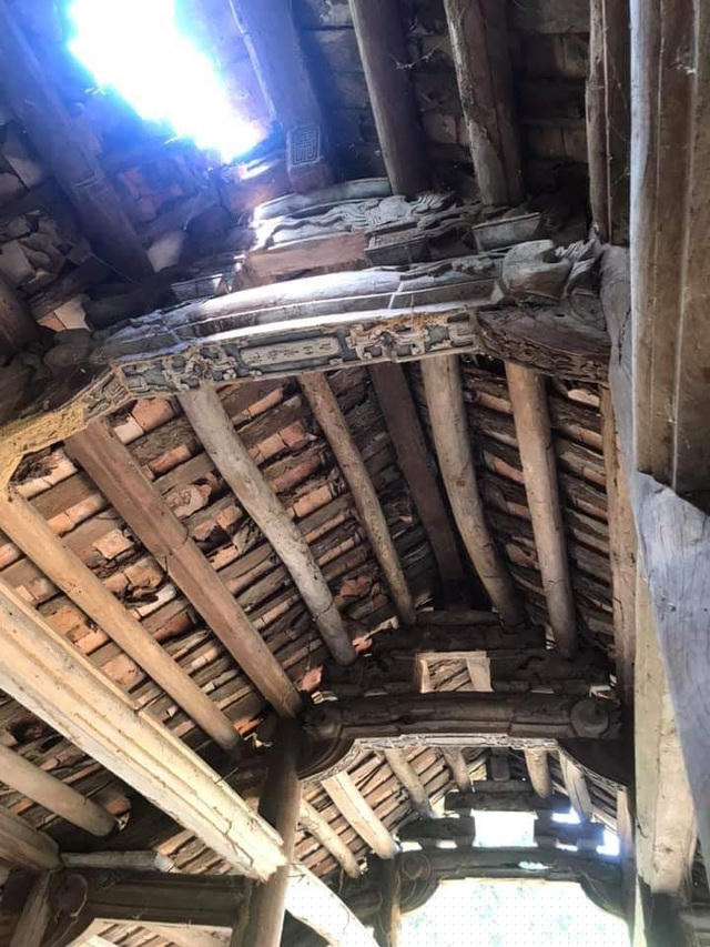 Thợ săn nhà phải lặn lội khắp nơi để tìm được những căn nhà cổ còn nguyên vẹn.