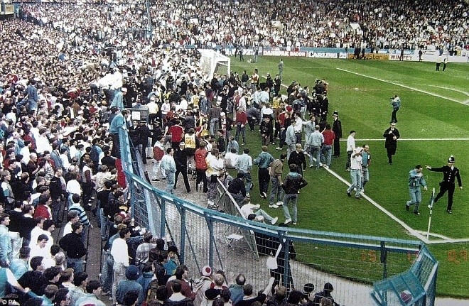 Quang cảnh sân vận động Hillsborough vào thời điểm định mệnh.