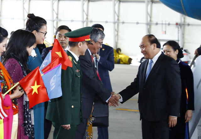 Lễ đón Thủ tướng Nguyễn Xuân Phúc tại sân bay John F.Kennedy. Ảnh: Thống Nhất – TTXVN