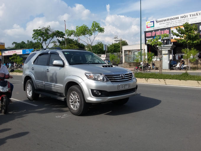 Chiếc ô tô tại hiện trường.