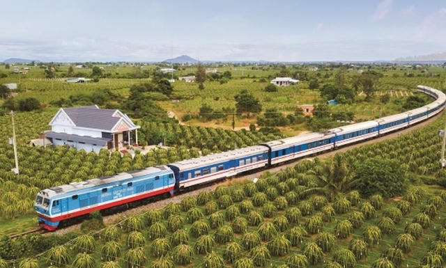 Giảm 50% giá hàng nghìn vé tàu từ TP HCM ra miền Trung, Hà Nội