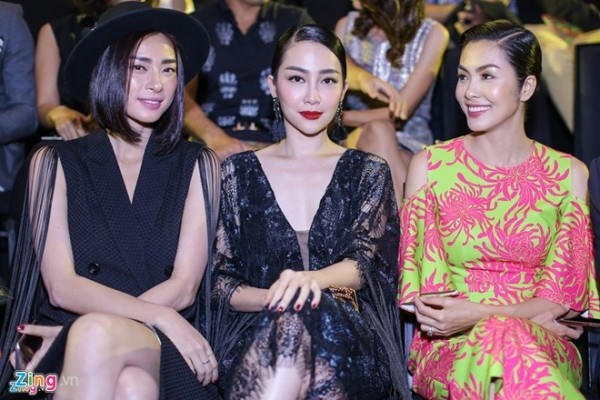 Ngô Thanh Vân, Linh Nga và Tăng Thanh Hà ngồi cùng một hàng ghế.
