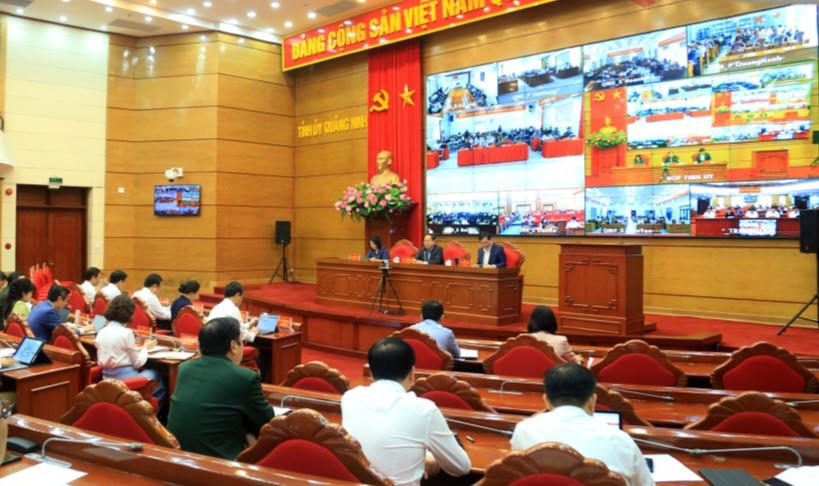 Toàn cảnh hội nghị trực tuyến toàn tỉnh triển khai công tác bầu cử ĐBQH khóa XVI và đại biểu HĐND các cấp nhiệm kỳ 2026–2031 tại điểm cầu Tỉnh ủy Quảng Ninh.