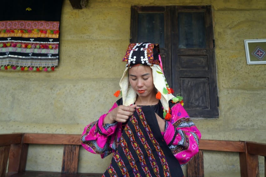 Người dân Lô Lô Chải vẫn lưu giữ được nhiều nét đẹp văn hóa.