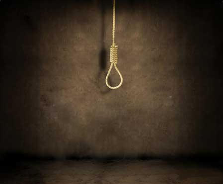 Khi phá cửa phòng vào phía trong mọi người bàng hoàng khi phát hiện chị H đã tử vong trong tư thế treo cổ (ảnh minh họa).