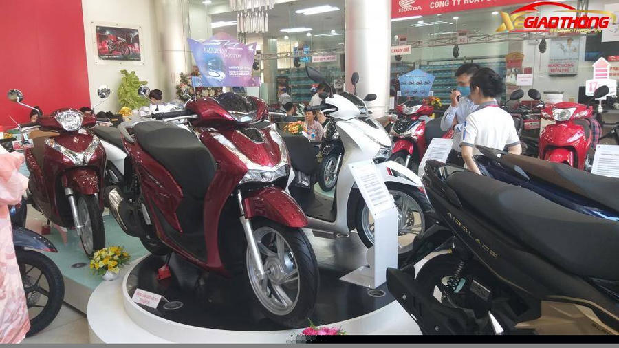 Giá các mẫu xe SH 2020 đầu tháng 6 đều giảm nhẹ