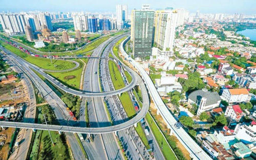 Lợi thế hạ tầng và tiện ích đồng bộ của khu Đông giúp BĐS khu vực này phát triển mạnh mẽ.