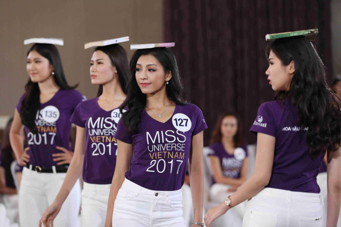 Ngắm nh&igrave;n phần tr&igrave;nh diễn trang phục d&acirc;n tộc trong tập 2 &ldquo;T&ocirc;i l&agrave; Hoa hậu Ho&agrave;n vũ Việt Nam&rdquo;