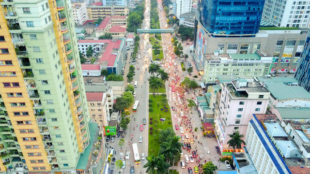 Dự kiến, việc xén cây trên tuyến đường này sẽ được hoàn thành trước tết Nguyên Đán 2018.