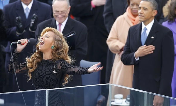 Beyoncé hát quốc ca Mỹ trong lễ nhậm chức của Tổng thống Obama.