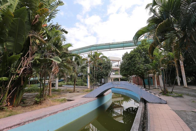 Hơn 10 năm trước, dự án vui chơi, giải trí tại công viên Tuổi Trẻ là một trong 9 công trình trọng điểm của thành phố Hà Nội.