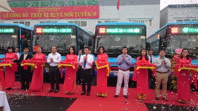 Xe mới thay thế cho tuyến buýt 50 được trang bị nhiều công nghệ tiên tiến.
