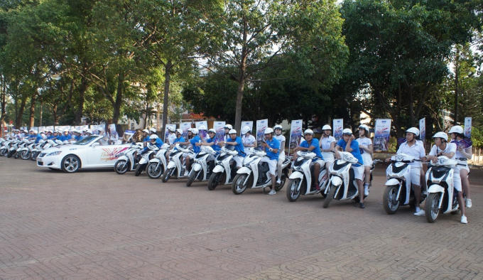 Chuỗi roadshow giới thiệu dự án FLC Lux City Quy Nhơn diễn ra từ ngày 19-21/4 tại các tuyến đường trọng điểm của Buôn Ma Thuột
