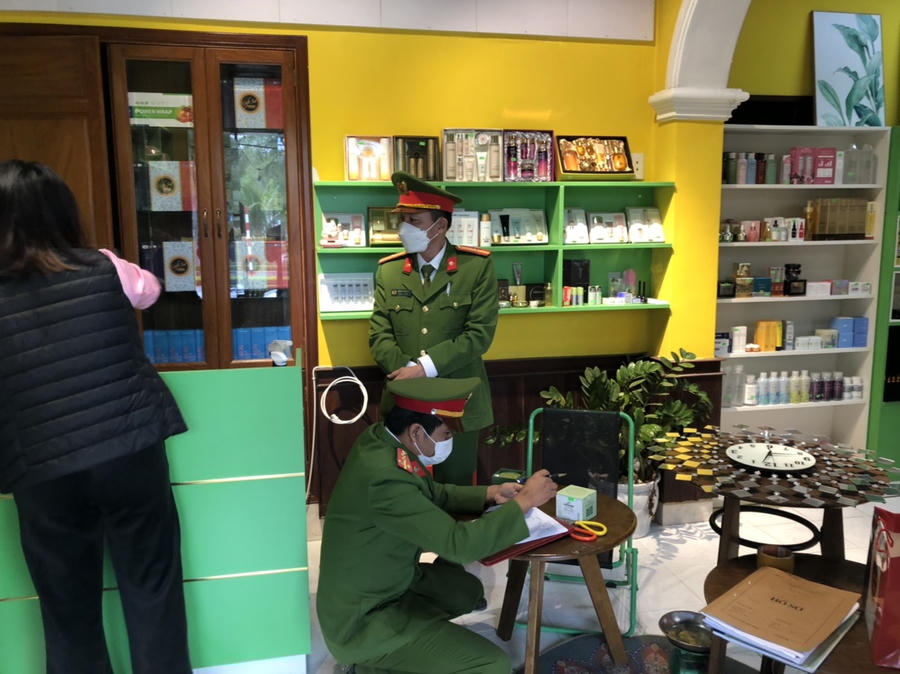 Cơ sở kinh doanh mỹ phẩm, thực phẩm chức năng không rõ nguồn gốc xuất xứ