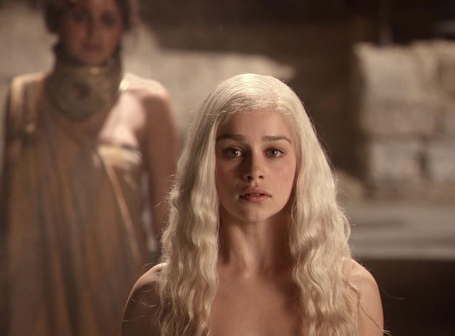 Emilia Clarke trong loạt phim truyền hình ăn khách của Mỹ "Game of Thrones"