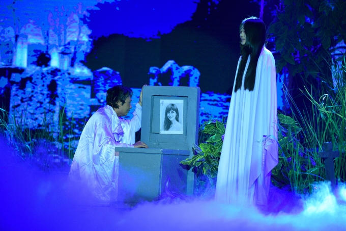 L&agrave;ng h&agrave;i mở hội: Việt Hương &ldquo;nổi da g&agrave;&rdquo; khi xem h&agrave;i kinh dị