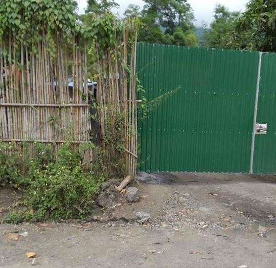 Bốt gác, cũng là nơi tập kết than thổ phỉ (Ảnh: Quang Chính).