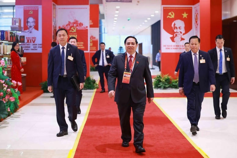 Thủ tướng Phạm Minh Chính đến dự Phiên họp trù bị Đại hội XIV của Đảng - Ảnh: VGP/Nhật Bắc.