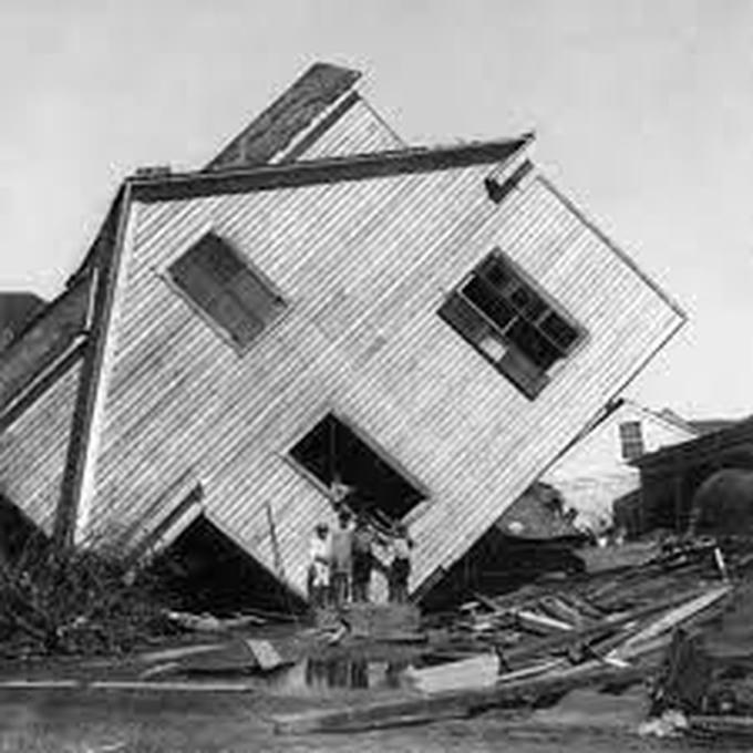 Bão Galveston 1900 gây ra những thiệt hại kinh hoàng.