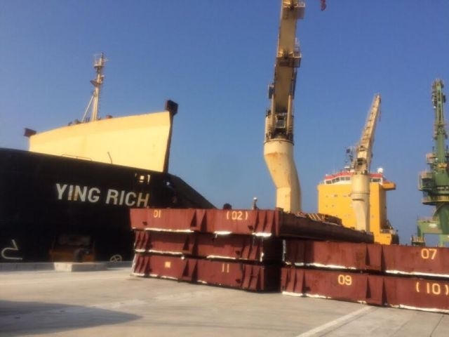 Tàu Ying Rich, phương tiện nhập lô hàng của Formosa trong đó có 168 tấn bùn.