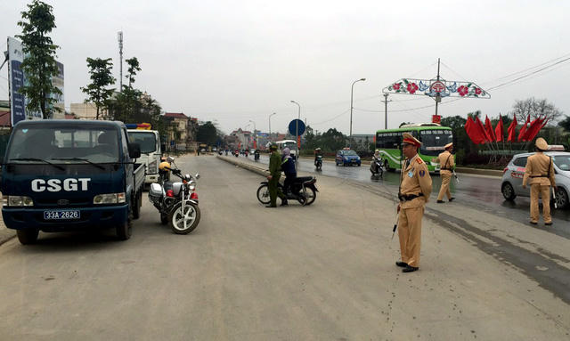 Lực lượng Cảnh sát giao thông đã xử lý gần 8.000 trường hợp vi phạm giao thông trong ngày 1/5.