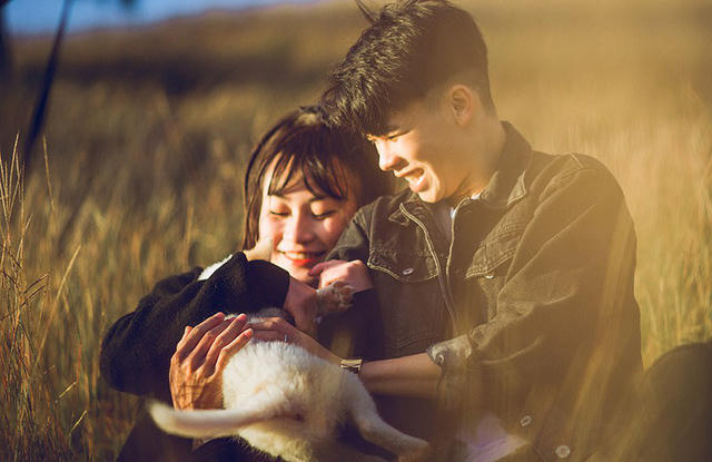 Văn Tùng và Đoan Trang đã cùng nhau có trải nghiệm với những chuyến đi. Bởi với họ “muốn đi nhanh thì đi một mình, muốn đi xa thì đi cùng nhau”.