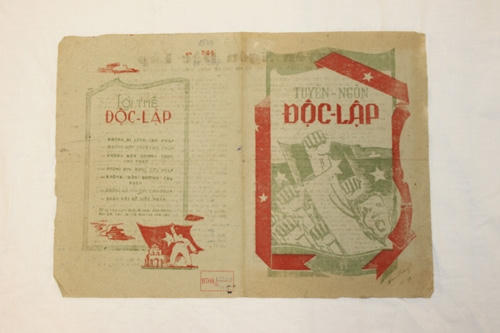 Hiện vật trưng bày tại triển lãm. Ảnh tư liệu.