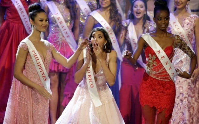 Stephanie Del Valle ngạc nhiên khi được công bố là tân Hoa hậu thế giới 2016. (Ảnh: Reuters)
