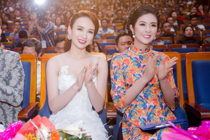 Mỗi lần Ngọc Hân vào miền Trung công tác, cả hai đều gặp gỡ và hỏi thăm nhau về công việc, cuộc sống.