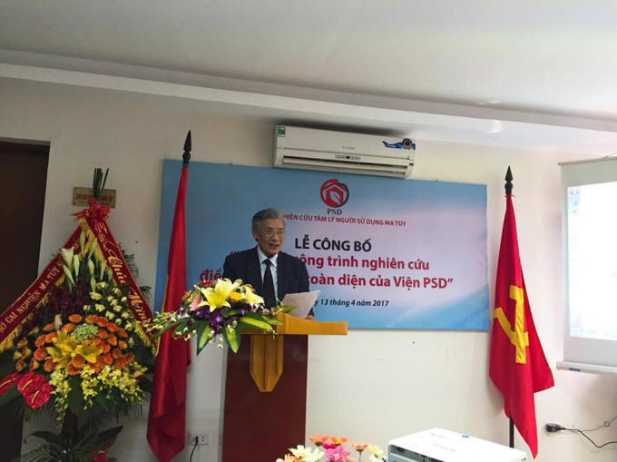 PGS.TS.Mạc Văn Trang phát biểu khai mạc chương trình.