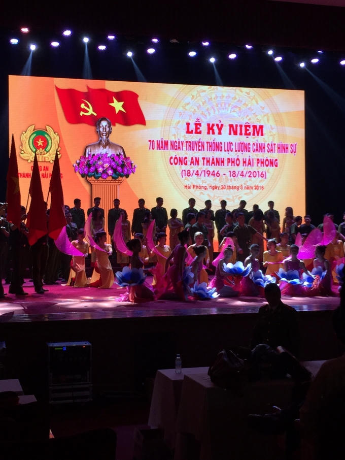 Tiết mục văn nghệ đầy tính nghệ thuật tại lễ kỷ niệm.