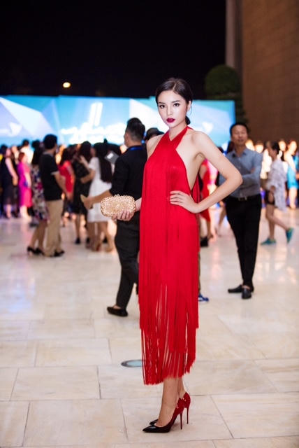 Hoa hậu Việt Nam 2014 Nguyễn Cao Kỳ Duyên cũng có ặt tại sự kiện.