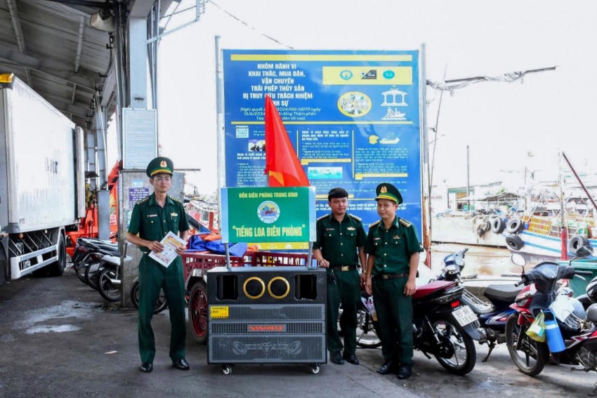 Đồn Biên phòng Trung Bình phát huy hiệu quả mô hình “Tiếng loa Biên phòng” trong tuyên truyền bầu cử.