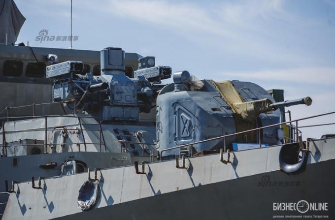 Ngoài vũ khí chống ngầm bổ sung, Gepard 3.9 thứ 3 và thứ 4 vẫn sử dụng cấu hình vũ khí ban đầu với pháo hạm AK-176MA, tổ hợp pháo – tên lửa phòng không Palma-SU, pháo phòng không AK-630 và tên lửa chống hạm Uran-E.